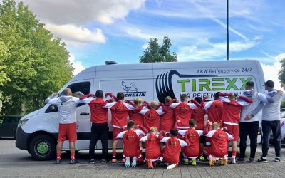 Neue Trainingsanzüge für die U13